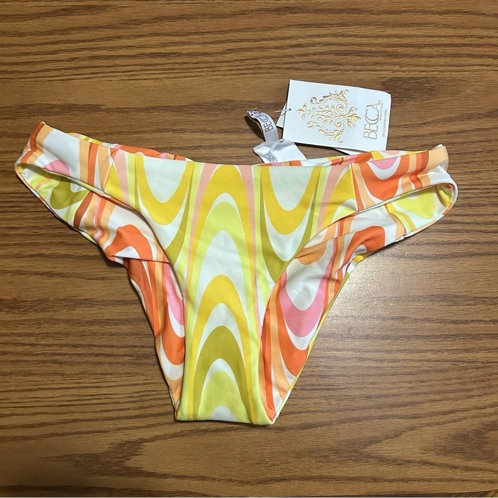 NWT Becca Women's Swim Bikini Bottom Reversible Hipster Yellow Groovy Size M